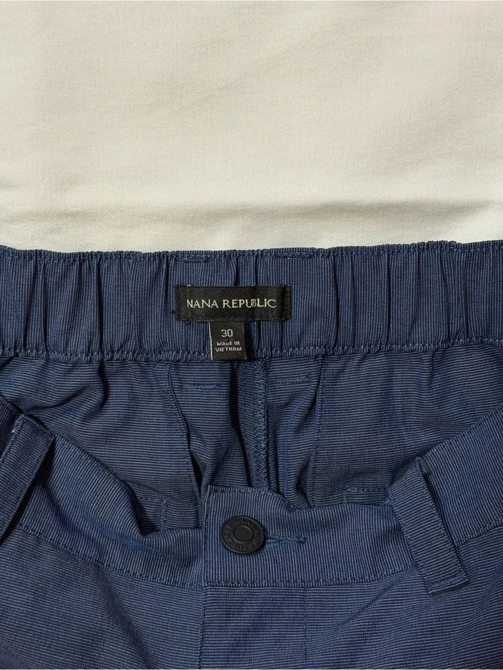 Banana Republic Men's Comfort Stretch Flat-Front Shorts Navy Blue Size 30 Golf